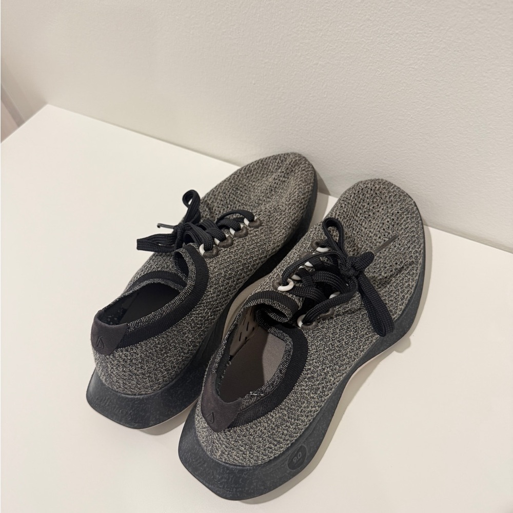 allbirds Men’s Grey Knit Sneakers - Picture 5 of 6